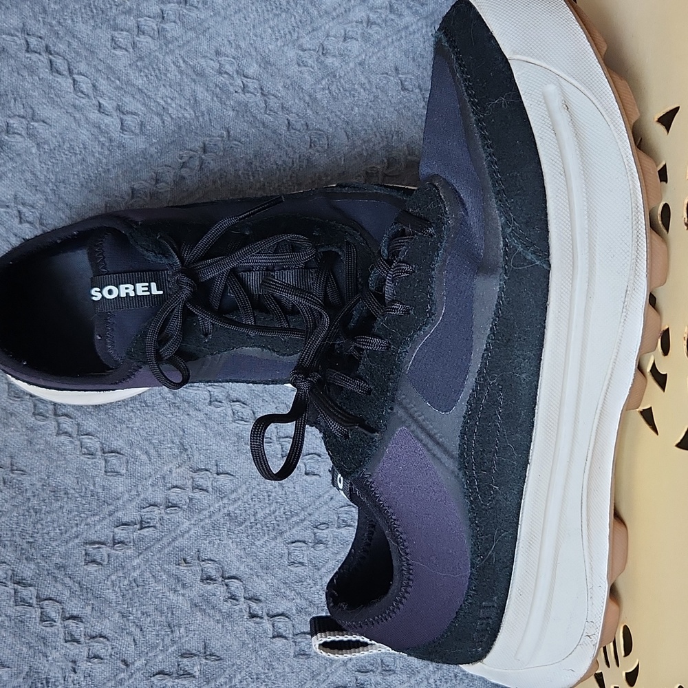 Sorel Ona 503 low top platform sneaker